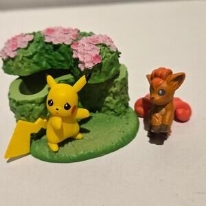 Pokemon Pikachu and Vulpix Mini Figurines Set w/ trinket box